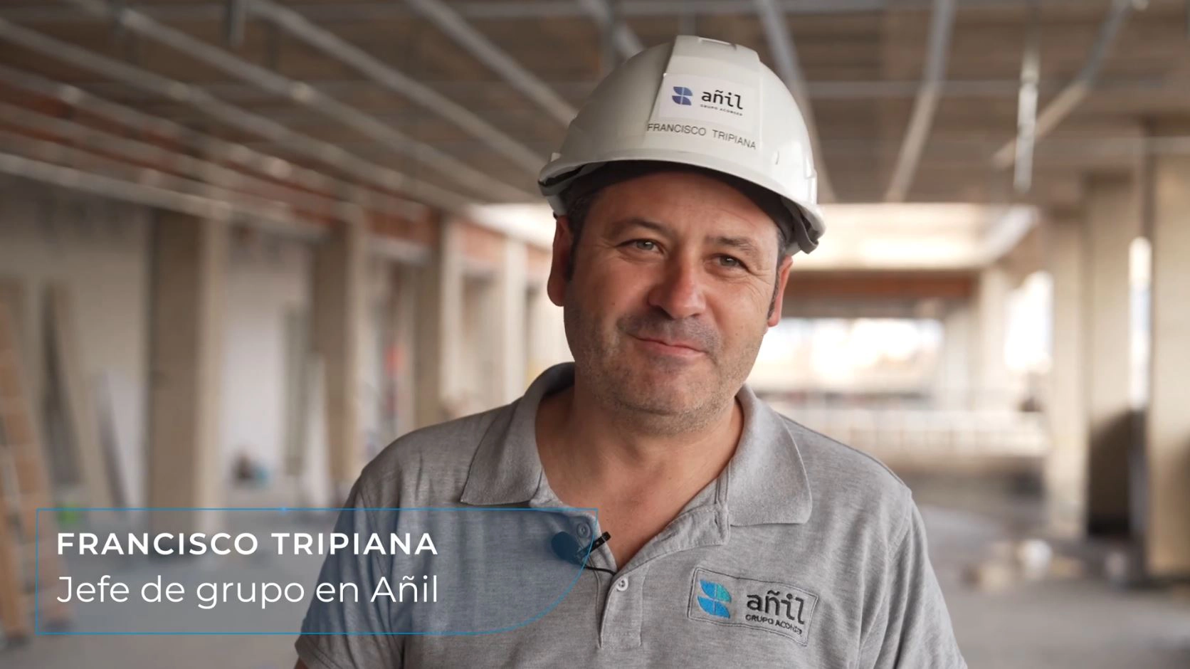 Francisco Tripiana, jefe de grupo de Añil Grupo Aconser, en la entrevista sobre los avances del IES Álvaro Falomir de Almassora